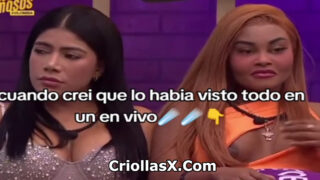 nuevo descuido de la Jesu mostrando un pezon en la casa de los famosos